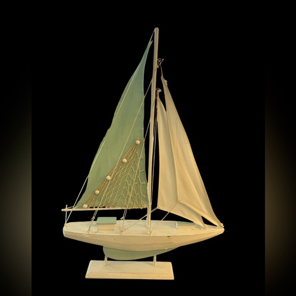 Vintage-Style Rustic Sailing Boat Model - Wooden Yacht with Fabric Sails - NWOT - Picture 8 of 8